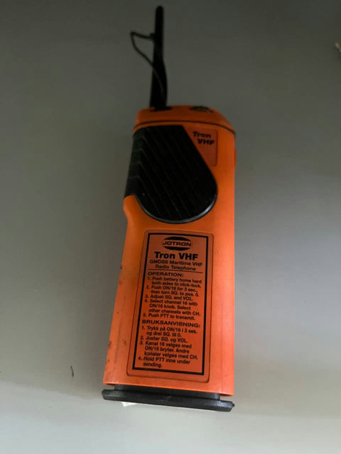 Радиостанция Jotron Tron VHF s.n 7KH07530 б.у на проверку