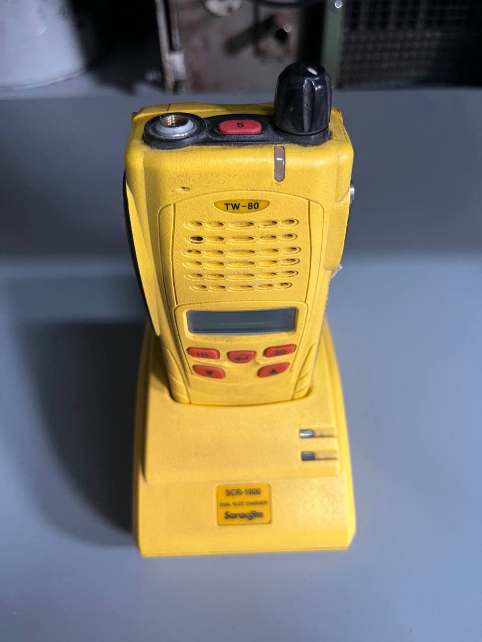 Радиостанция Saracom TW-80 s.n 80800773 б.у на проверку
