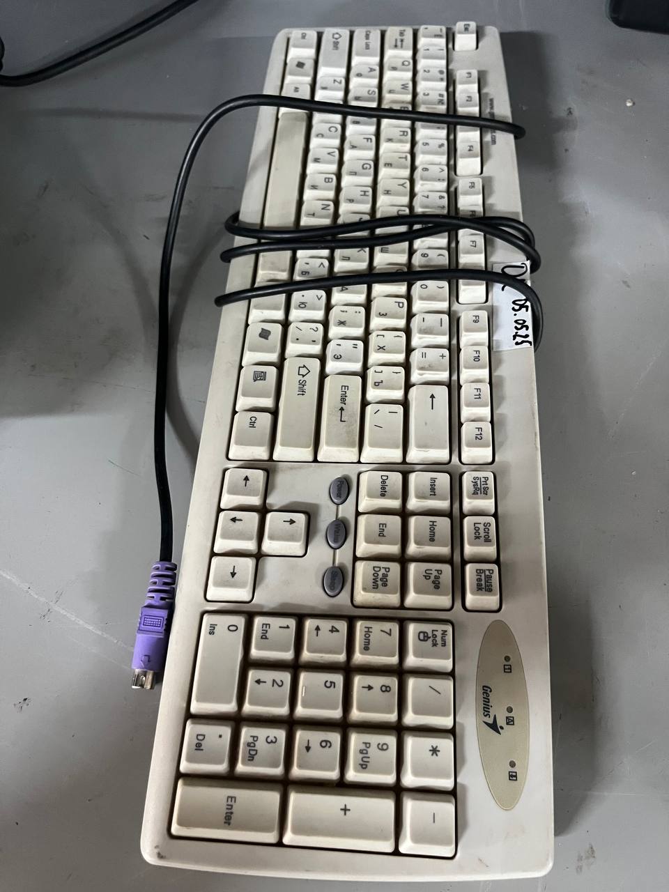 Клавиатура Genius s.n XE6803007786 б.у, рабочее
