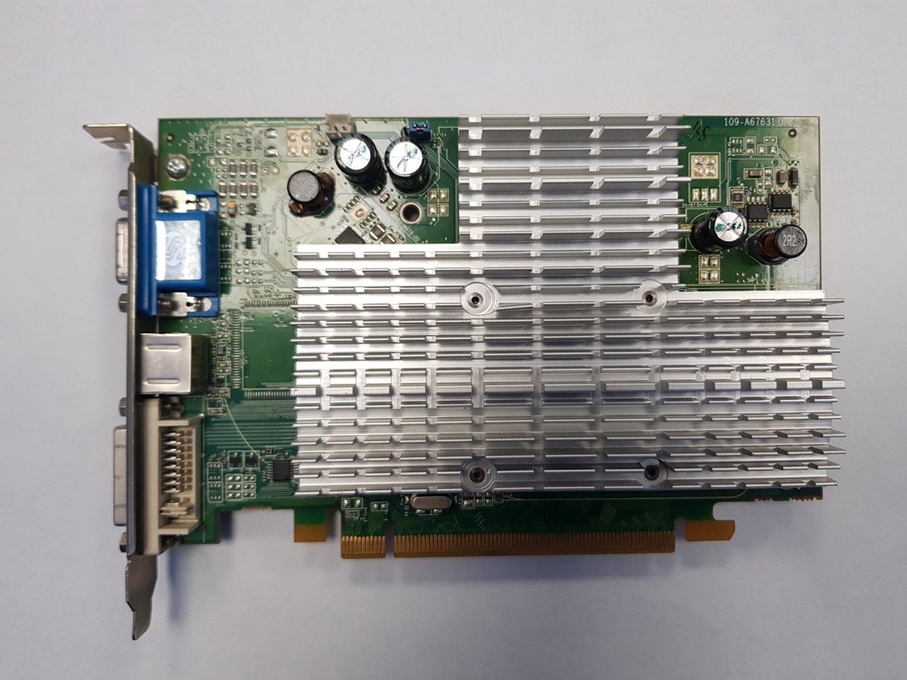 Видеокарта ATI Radeon X1550 256M б.у s.n 194347 на проверку
