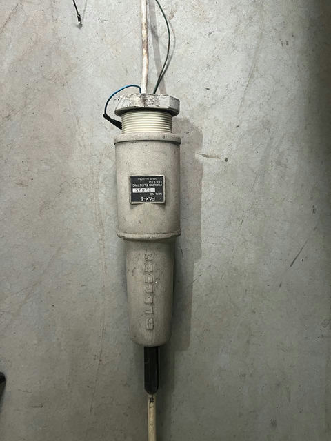 Антенна Furuno FAX-5 s.n 32895 б.у на проверку