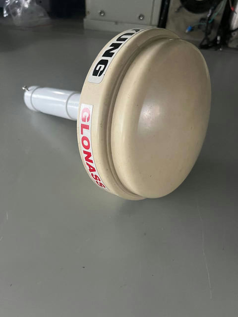 Антенна Samyung Glonass-50 s.n 7970140 б.у на проверку