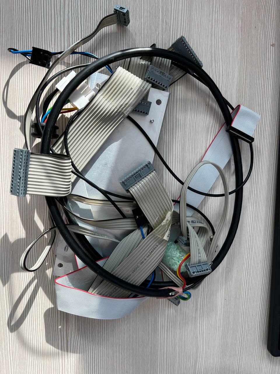 SBAND CABLES UPMAST