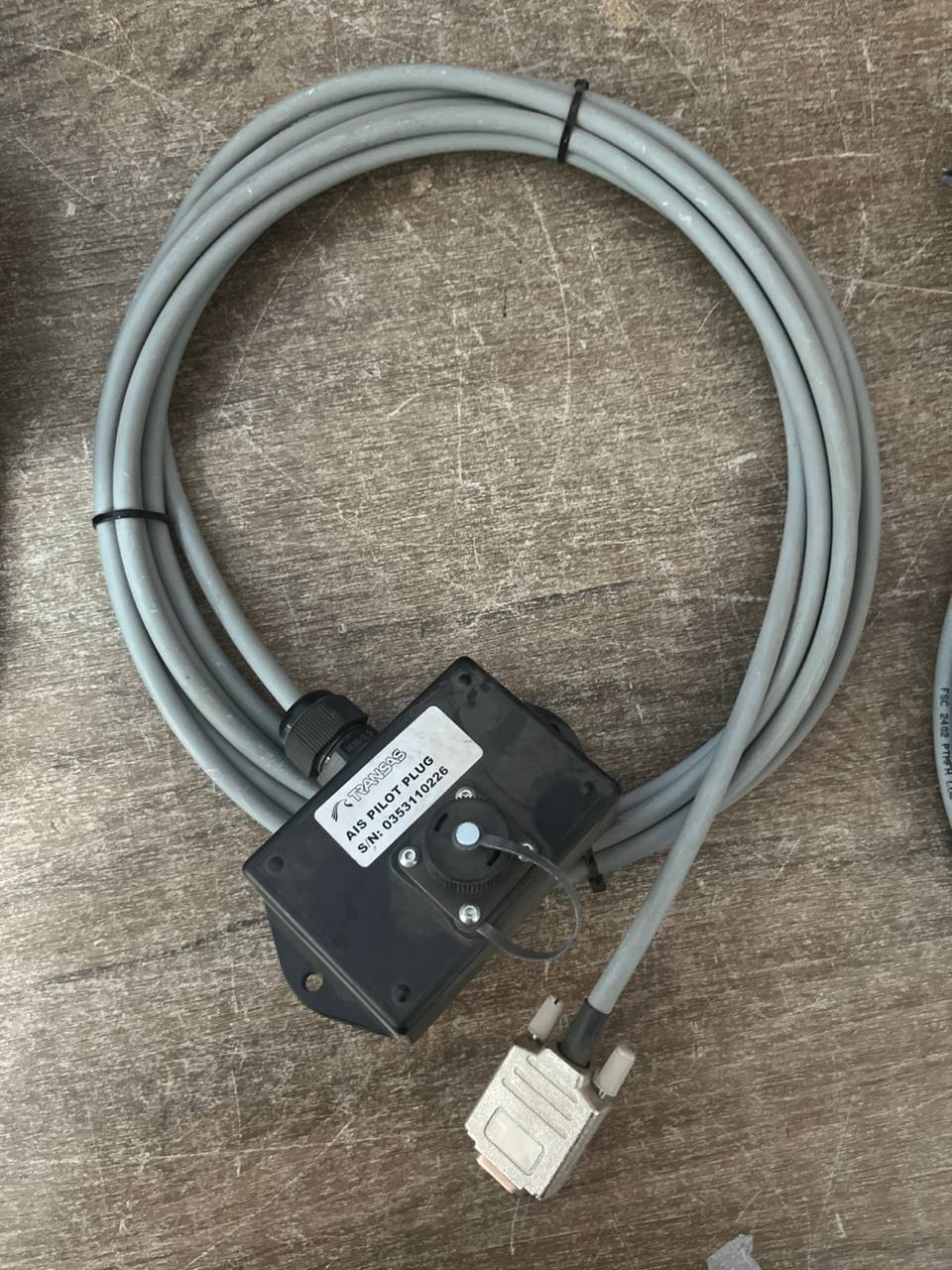 AIS Pilot Plug Transas s.n 0353110226 б.у рабочее